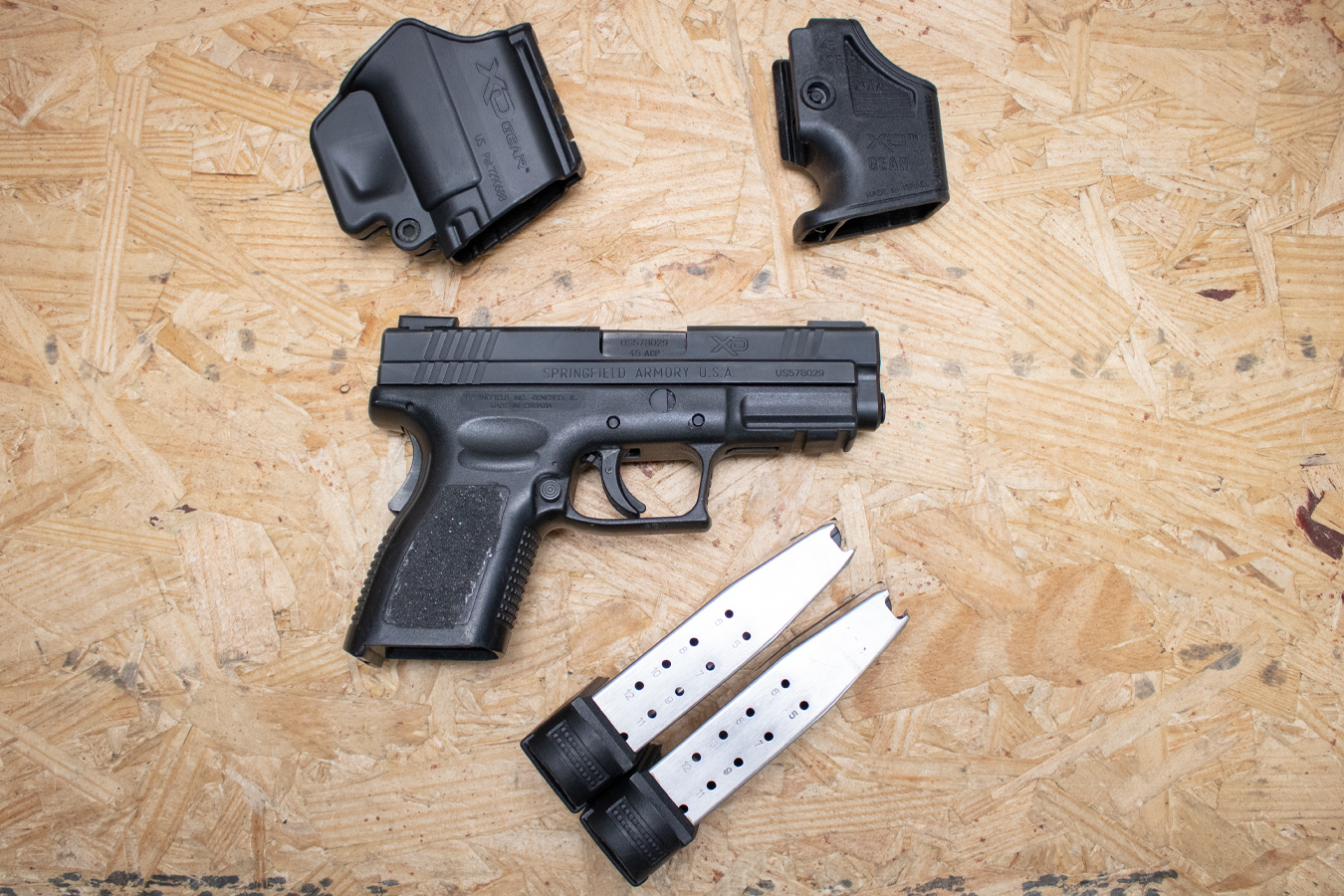 SPRINGFIELD XD-45 Compact 45ACP Police Trade-In Pistol w/Stippled Grips, Two Mags, Holster, Speedloader
